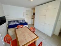 Appartement T2 à Royan, 4 pers., proche plage et commerces, parking, balcon, confortable et équipé - FR-1-494-60 - B&B