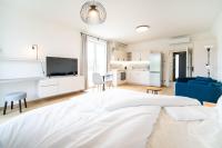 Studio Apartment with One Double Bed