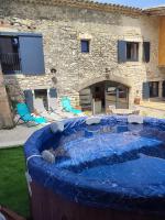 La grangerie grange en pierre avec spa - Ferienwohnung
