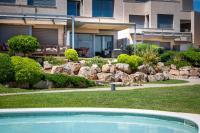 AT051 A pocos metros de la playa, equipamiento completo, piscina comunitaria - B&B Torredembarra