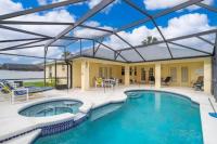 Luxurious Relaxing Retreat with Private Pool & Spa - B&B