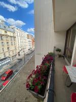 Spacious and Elegant 3 Bedrooms Apartment near Metro and Bois de Vincennes - B&B Paris