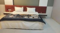 Deluxe Double Room (2 Adults + 1 Child)