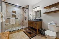 Classic One-Bedroom Apartment with King Bed