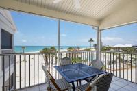 Beach Villa 2638- Captiva Three Bedroom Executive Beachfront Residence - Bed and Breakfast Captiva