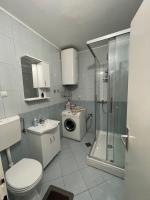 Apartment Mijuskovic - B&B Kravlja