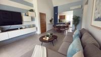 Beachside Pool Apartment With Parking - Bed and Breakfast Las Terrenas
