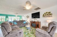 Boat Dock and Kayaks Canalfront Home in Homosassa - B&B Homosassa