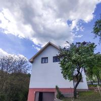 Porodična Oaza Kosjerić - Family House - Chambres d'hôtes Kosjerić