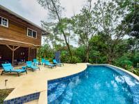 Toucan Hill Lodge - B&B Bocas del Toro