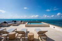 Private Rooftop Honeymoon Suite w/ Private Jacuzzi - B&B