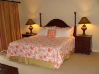Lagoon side w fenced patio comm pool & hot tub 5102S - B&B