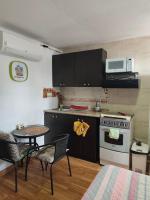 Anexo independiente y privado totalmente amueblado muy lindo y acogedor en chanis cerca de Costa del este y el mall santa María plaza - B&B Panamá