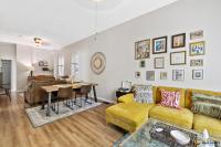 Prime Location Retreat 4 Bedrooms w Parking - B&B Chicago