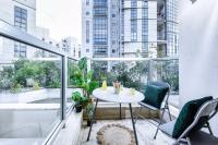 Charming 1BR Apt with Balcony with Mamad - Bed and Breakfast Tel Aviv
