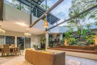 6 Bedroom Oasis in Burleigh Heads - B&B