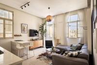 Bauhaus Artistic Haven in the Heart of Tel Aviv with Mamad by Sea N' Rent - B&B Tel Aviv