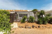 Villa Shimmer - design - terrasse - Parking - Port Nature Village Naturiste - Chambres d'hôtes Le Cap d'Agde