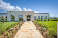 Villa Serenissima - Beachfront Villa with Indoor & Outdoor Pools and Gym by Posarelli Villas - Chambres d'hôtes Acharávi
