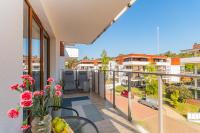 APARTAMENTY MIERZEJA - STEGNA PARK II, Studio 24m2, 500 m od plaży, bezpłatny meleks - Chambres d'hôtes Stegna