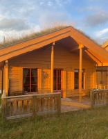 Adventurous cabin cozy on Sjusjøen with sauna! - Ferienwohnung Sjusjøen