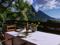 Treehouse Hideaway Villa II - Amazing Piton Views - B&B Soufriere
