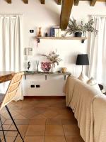 Casa Frida, penthouse on the lake - Bed and Breakfast Lonato