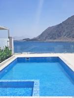 Al Dana H2O Luxury Villa - B&B Fujairah