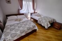 Camera Familiare con Balcone