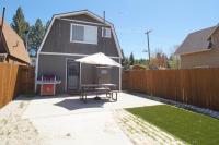 The Rock House - Smart TV, Fireplace, Fenced Yard - Chambres d'hôtes Big Bear City