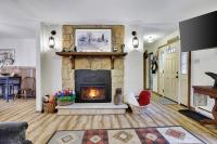 Serenity and Fun all in one in this Cozy Pocono Cabin - Bed and Breakfast Jim Thorpe