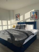 2 Bedroom Apartment - Flitwick - Contractor Friendly - Tourist Ready - Full Kitchen - WiFi - Smart TV - Sofa Bed - FREE Parking - Ideal for Short or Long Stays - B&B