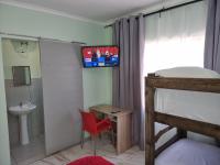 Dreibettzimmer mit eigenem Bad