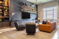 Wynwood Condo, Walk to Restaurants and Nightclubs! - B&B