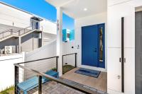 Salty Serenity Villa - New Luxe Escape with Hot Tub Spa & Rocket Views - Walk to Beach - Ferienwohnung Cocoa Beach