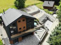 LasttMinuteBooking - Montana Pines Chalet - Bed and Breakfast
