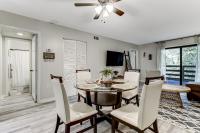 New Listing! Secluded location a few blocks from the beach, easy access by traveling the walkway - B&B Fernandina Beach