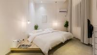 Tweepersoonskamer met 2 Aparte Bedden en Badkamer