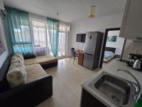 Апартамент Блу Поморие - Ferienwohnung Pomorie