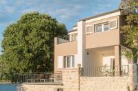 Mekenzi - new apartments by the sea - B&B