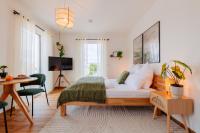 Studio Apartment with One Double Bed