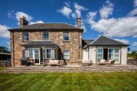 Stunning 4 Bedroom Farmhouse - Bed and Breakfast Bishopton