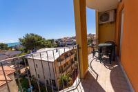 One-Bedroom Apartment with Balcony