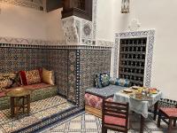 Dar Drouj a Special 14th Century Familyhouse Riad - B&B Fes