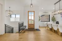 TetonHaus 5BR Hot Tub Game Room Walk to Driggs 20 min to Targhee - B&B Driggs