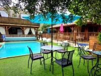 GITES O FIL DE L'EAU piscine spa accès rivière - B&B Omessa