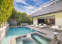 NEW Modern Oasis off Melrose - Rooftop - Pool - B&B Los Angeles