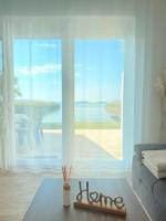 BALATON A KERTBEN - BALATON IN THE GARDEN - Beachfront villas with beautiful view, private beach - B&B Balatonfenyves