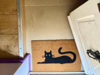 Avalon Retreat Cabin - B&B Glastonbury