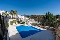 Luxury Penthouse With Sea View in Paraiso Pueblo - Chambres d'hôtes Estepona